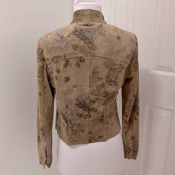 Kut From The Kloth Tayanita Faux Suede Floral Jacket - Picture 3 of 8